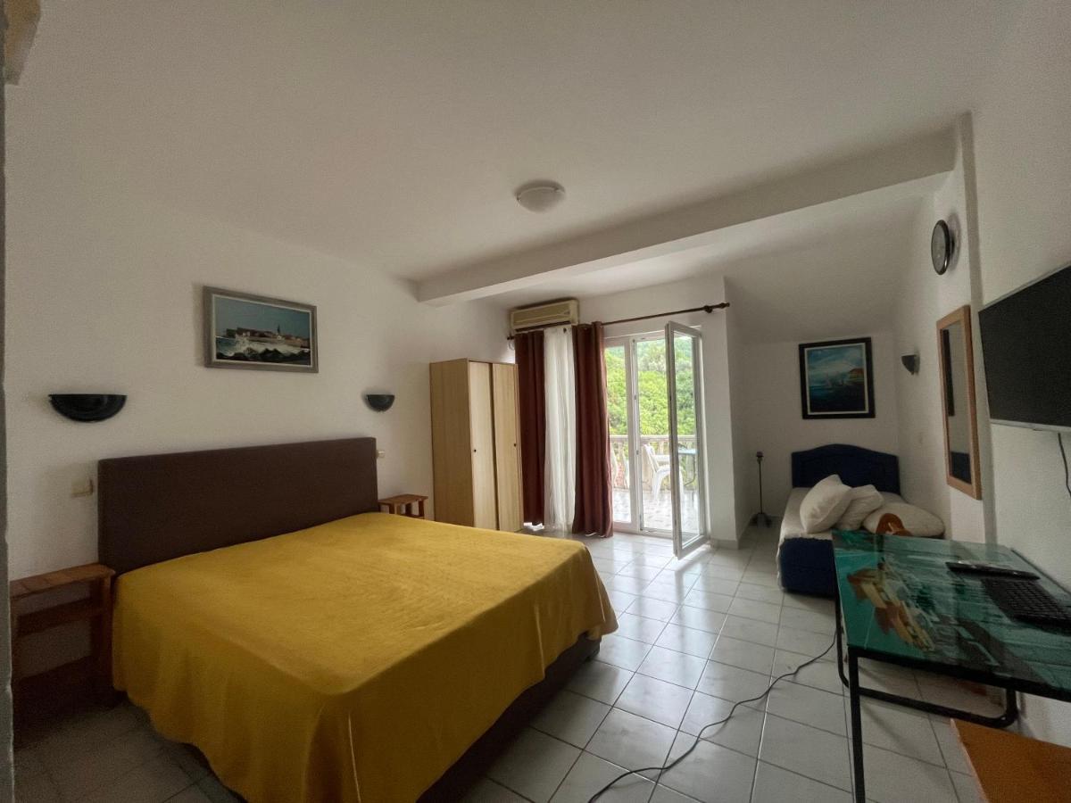 Studio Apartments Kul Budva Ngoại thất bức ảnh